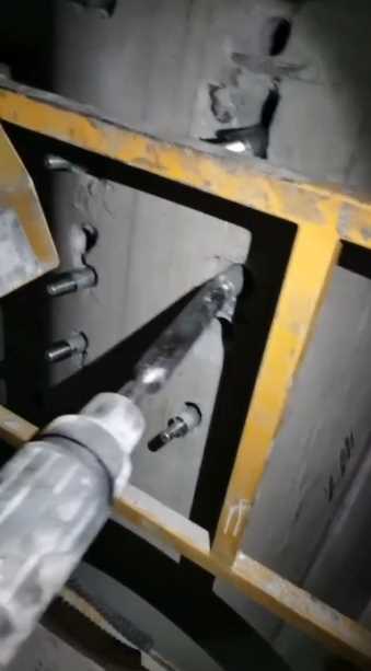 泰州泰兴锚栓加固